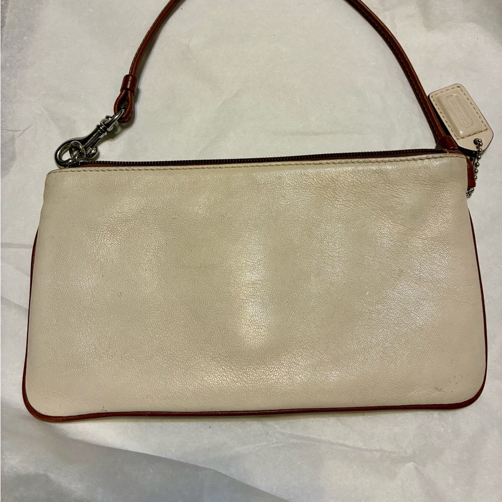 Vintage Coach Hampton Large Wristlet - Picture 2 of 8